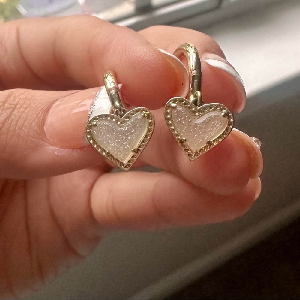 Kendra Scott Gold and Cream Heart Earrings